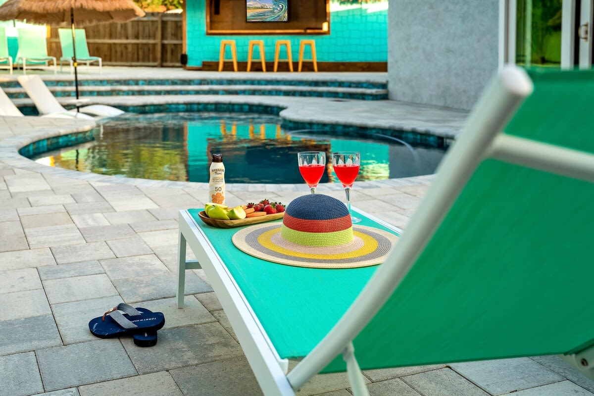 Saltwater Pool + 5min to St Pete Beach