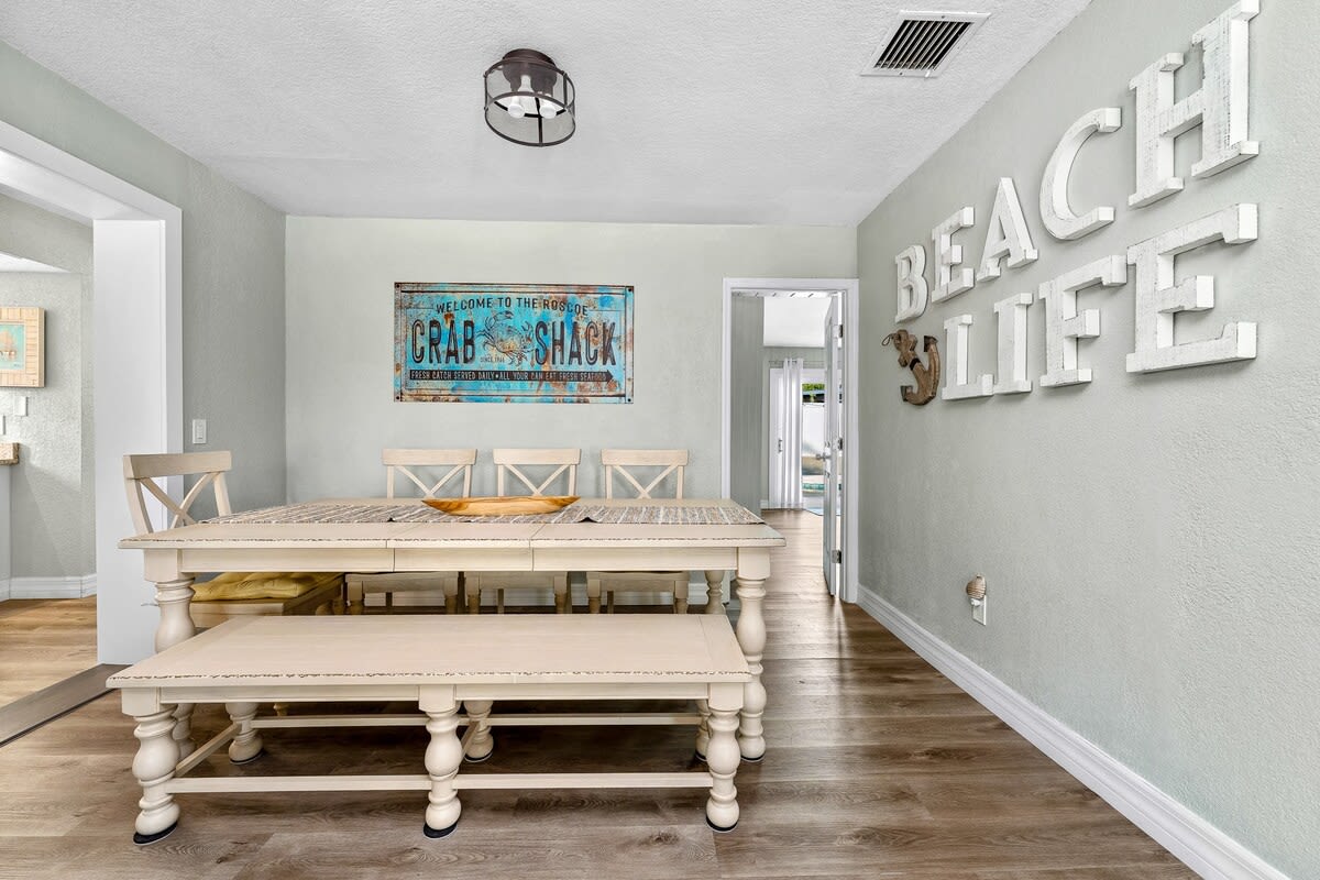 Saltwater Pool + 5min to St Pete Beach