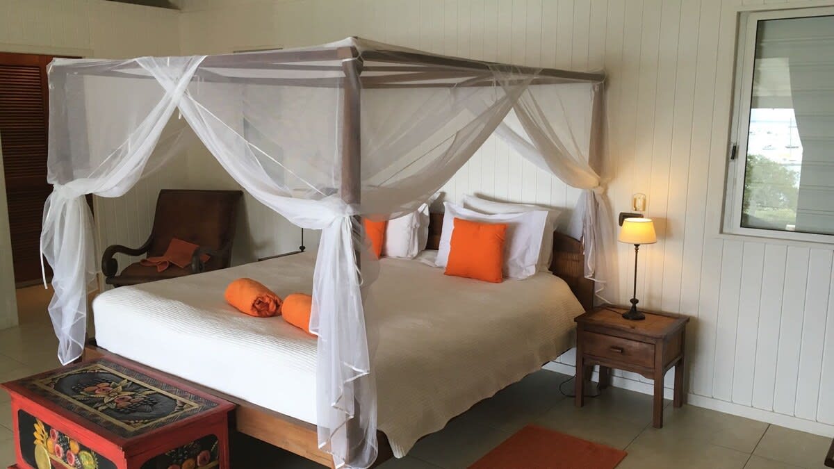 Charming Bay Villa offers Magnificent Sunsets 3