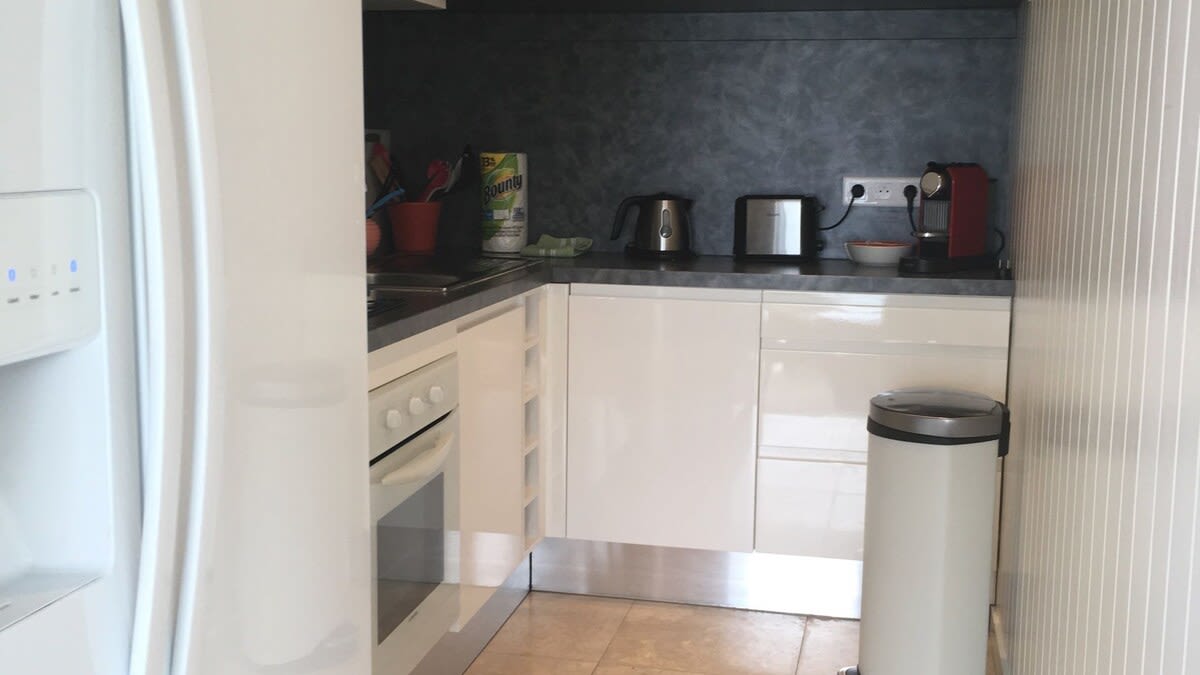 Charming Bay Villa offers Magnificent Sunsets 6