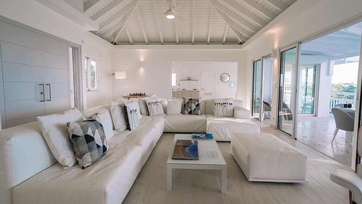 Gentle Summer Villa in Marigot Bay Hillside 4