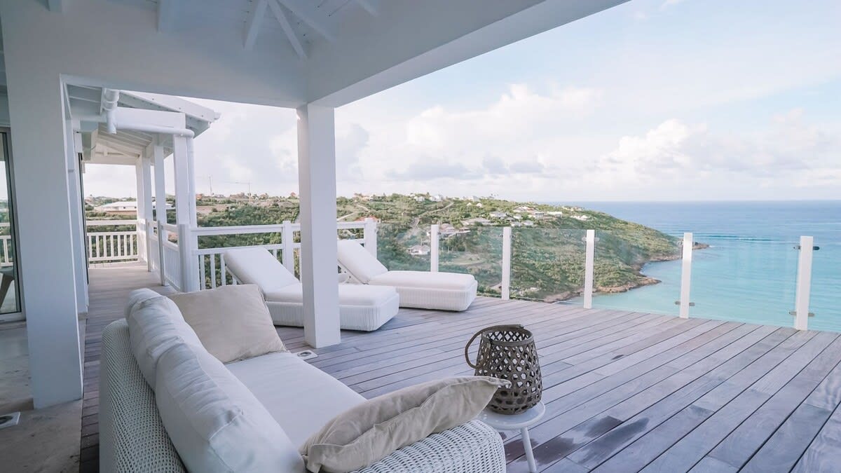 Gentle Summer Villa in Marigot Bay Hillside 3