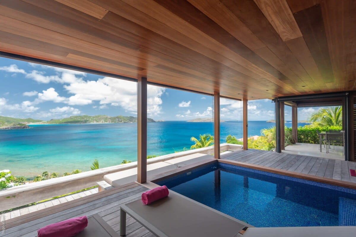 Chic Safari Style Villa with Beautiful Island Views