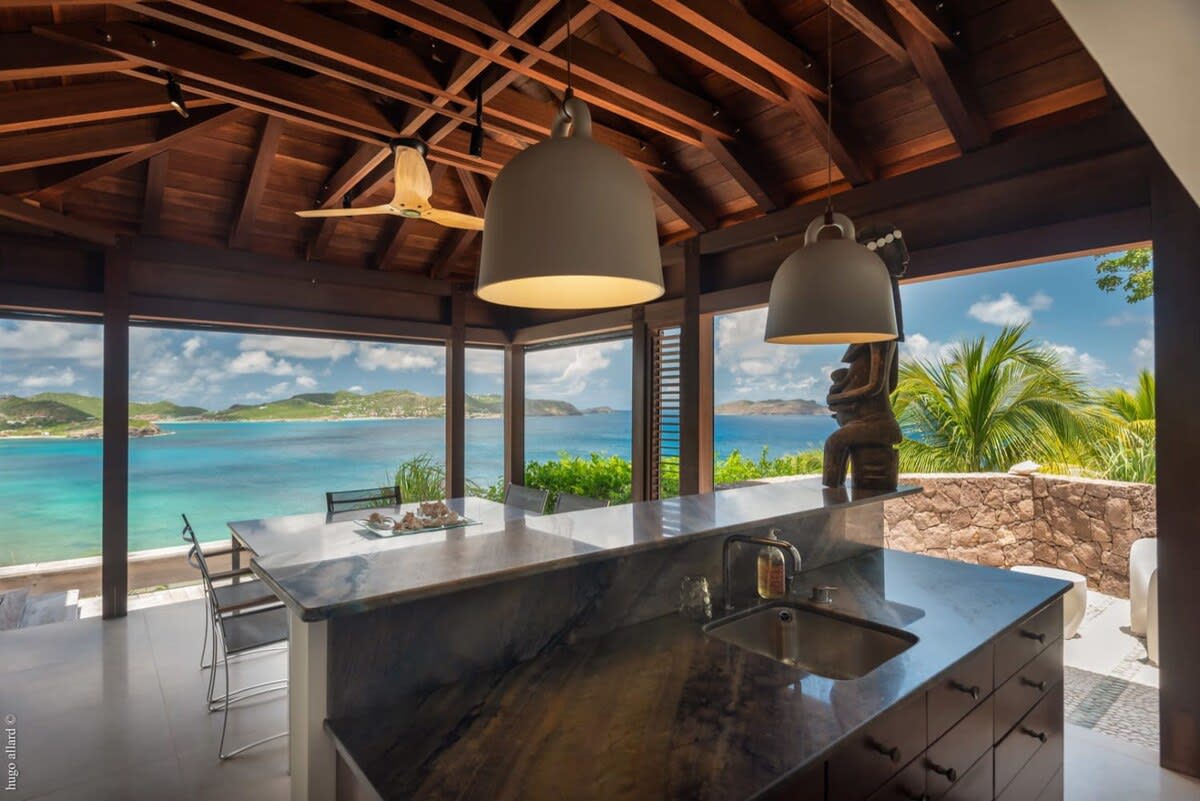 Chic Safari Style Villa with Beautiful Island Views 3