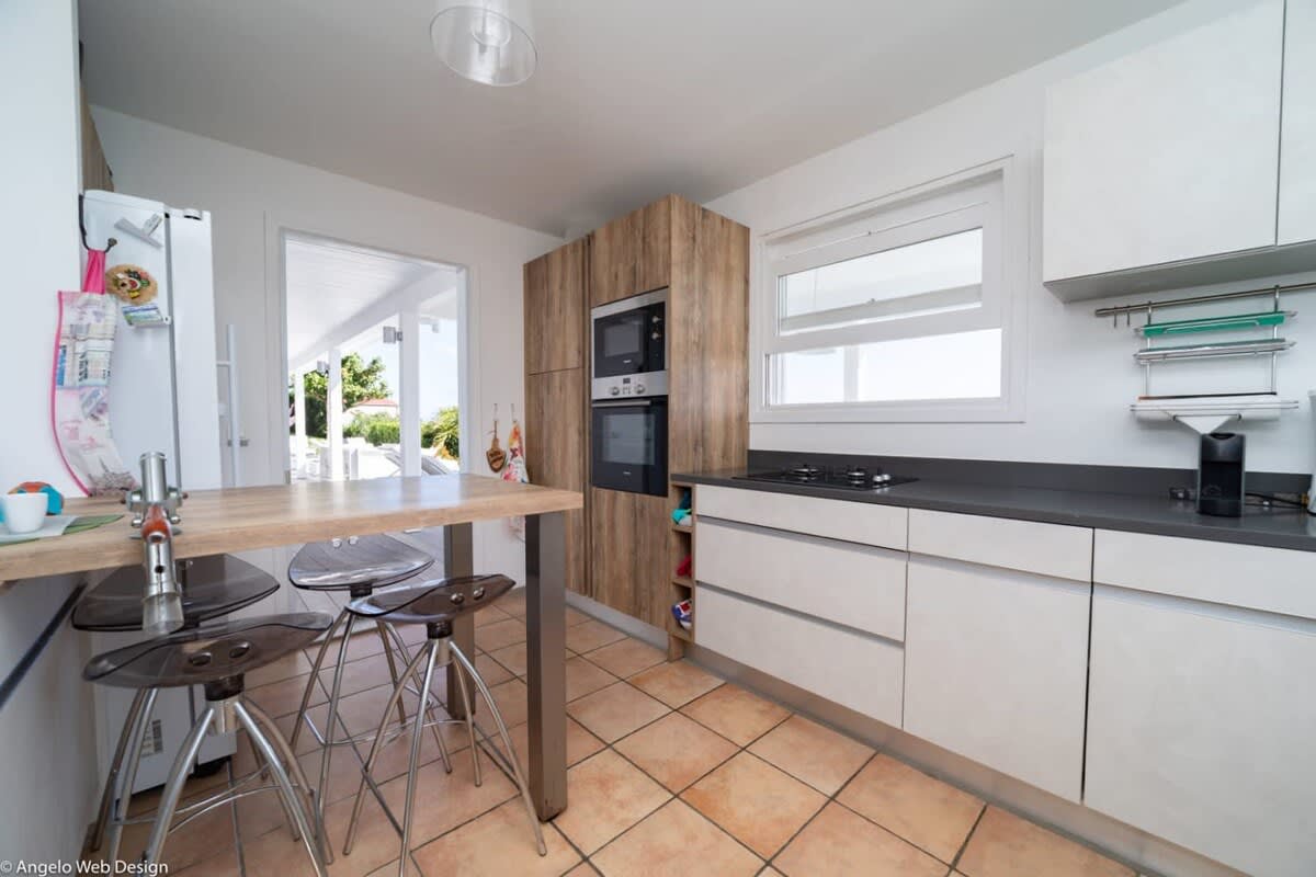 Relaxing Deluxe Villa to Enjoy Nature and the Seas 6