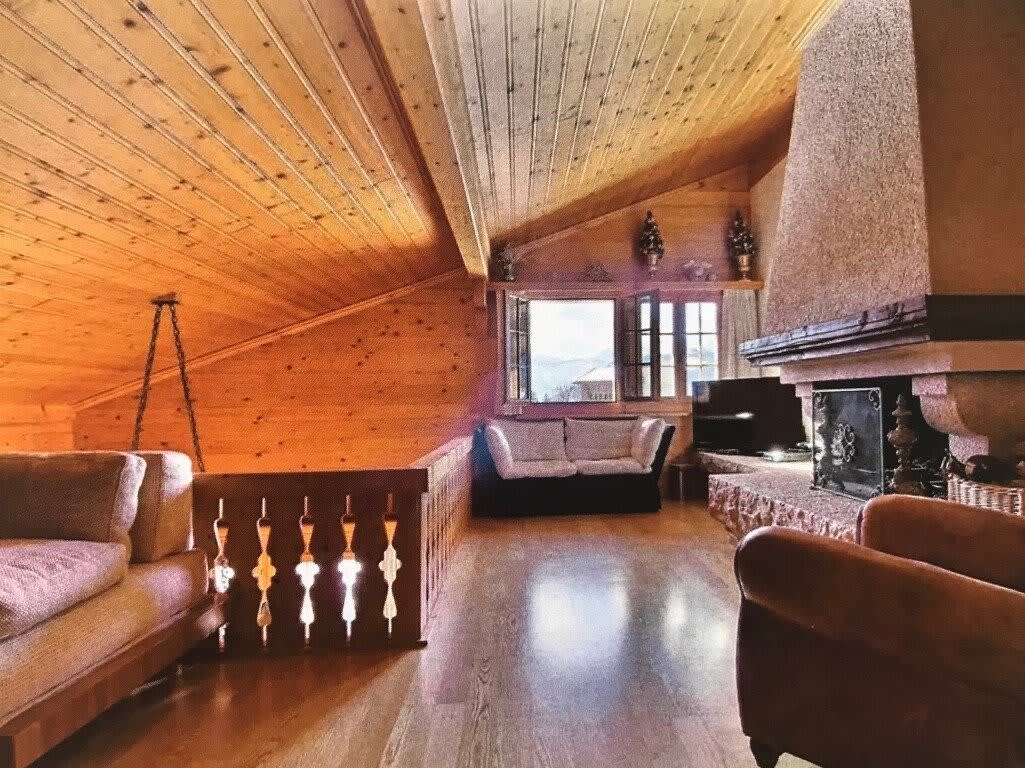 GST115 Carole Lambis