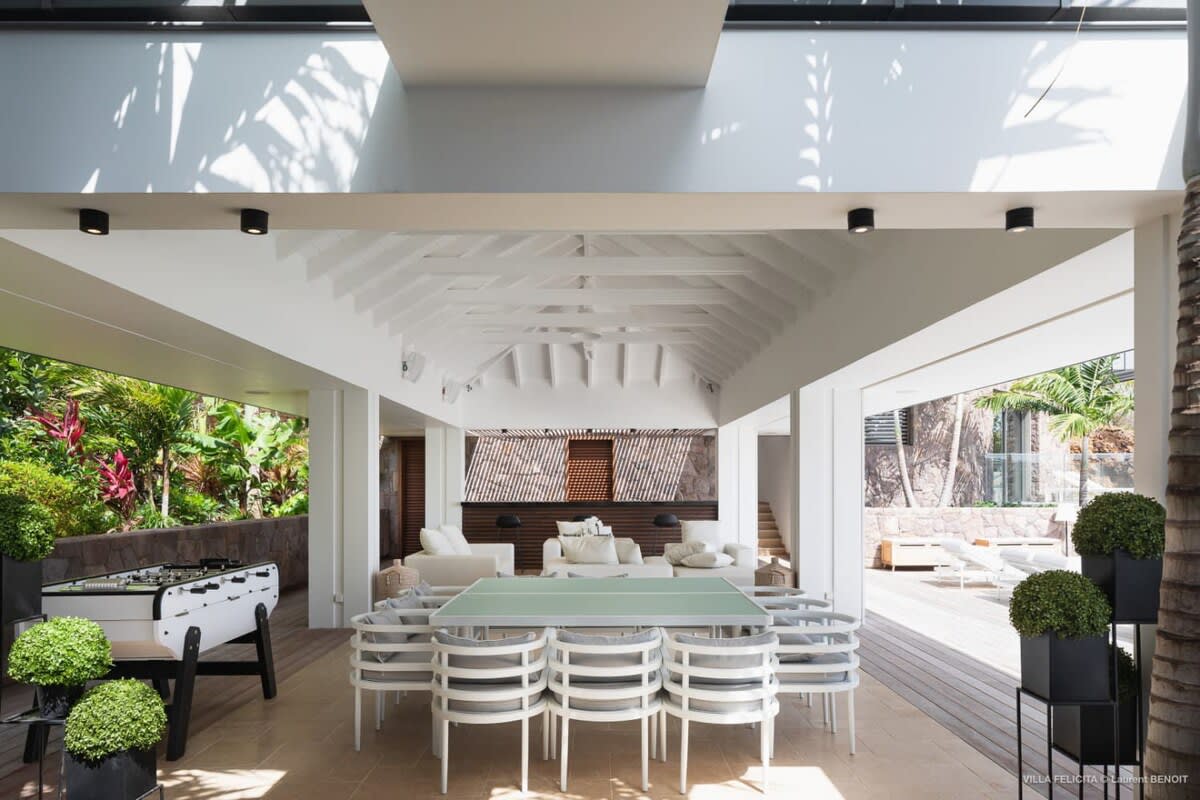 On a Hill Side Villa with Superb Amenities 6