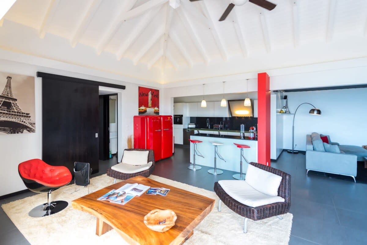 Refreshing Villa Atop the Hills of Lorient | Photo 7