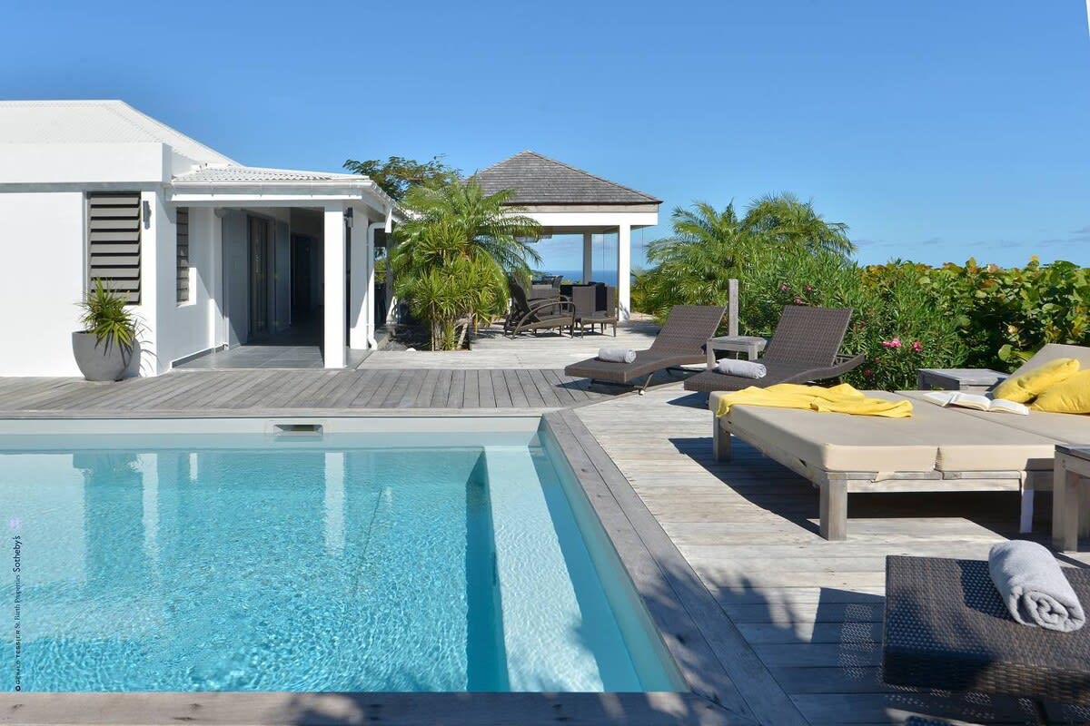 Contemporary Villa with Ocean Views Vitet