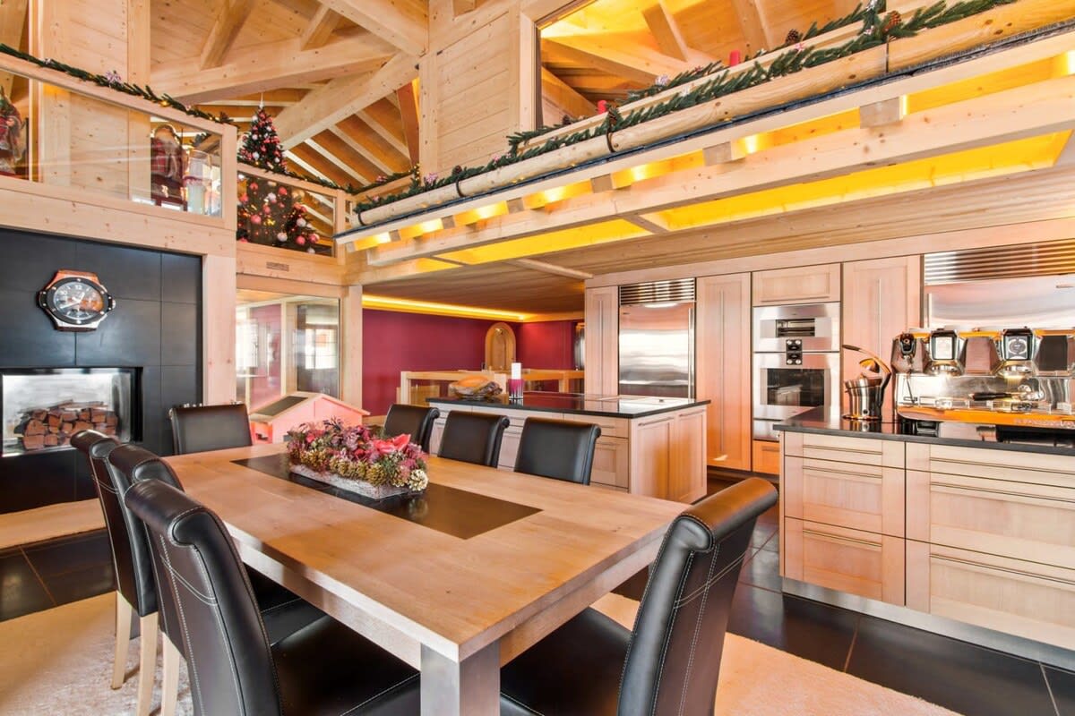 Beautiful Modern Chalet in the Gstaad Region :) !!:)