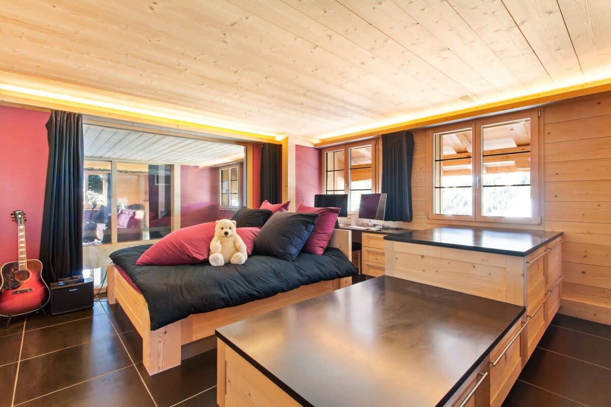 Beautiful Modern Chalet in the Gstaad Region :) !!:)