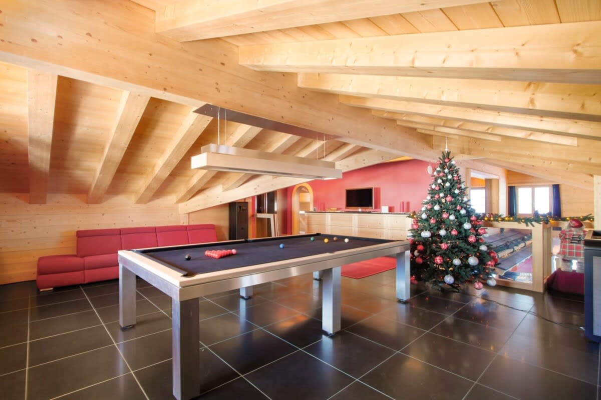 Beautiful Modern Chalet in the Gstaad Region :) !!:)