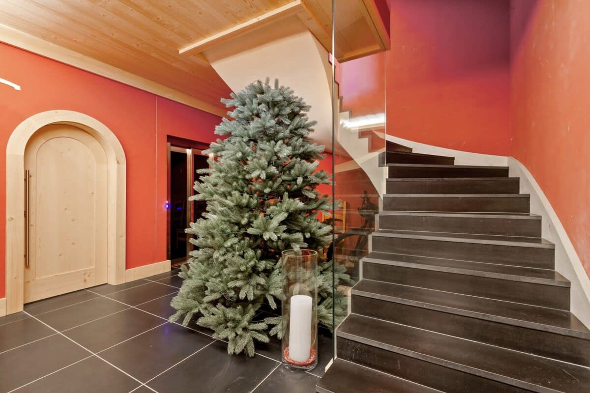 Beautiful Modern Chalet in the Gstaad Region :) !!:)