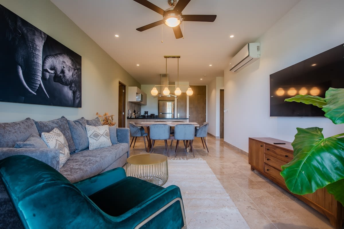 Oceanview Roof Pool Condo, Gym & Near 5th Ave! — Playa del Carmen, Quintana Roo — vacation rental