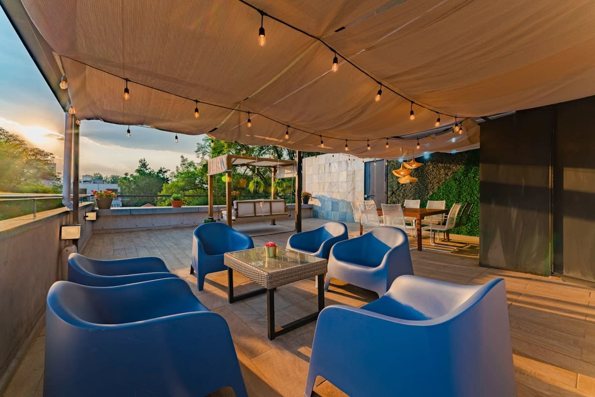 Penthouse w/ Rooftop Swing, City Views & Terrace — Ciudad de México, Ciudad de México — vacation rental