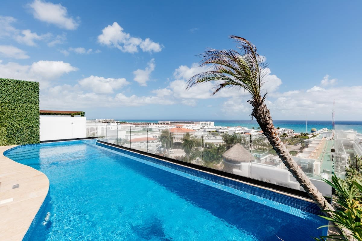 Rooftop oceanview pool, gym, nightlife & beach — Playa del Carmen, Quintana Roo — vacation rental