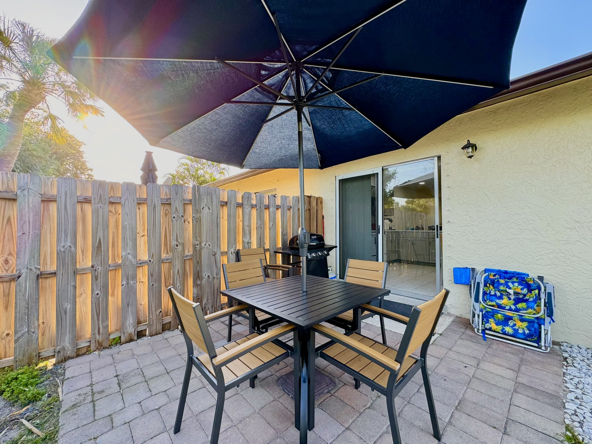Near Fort Myers Beach • 2BR • 2BA • Grill — Fort Myers Beach, FL — vacation rental