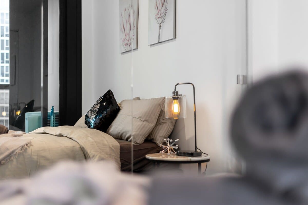 A Cozy Apt, Only a 5-min Walk to Victoria Market — Carlton, Victoria — vacation rental