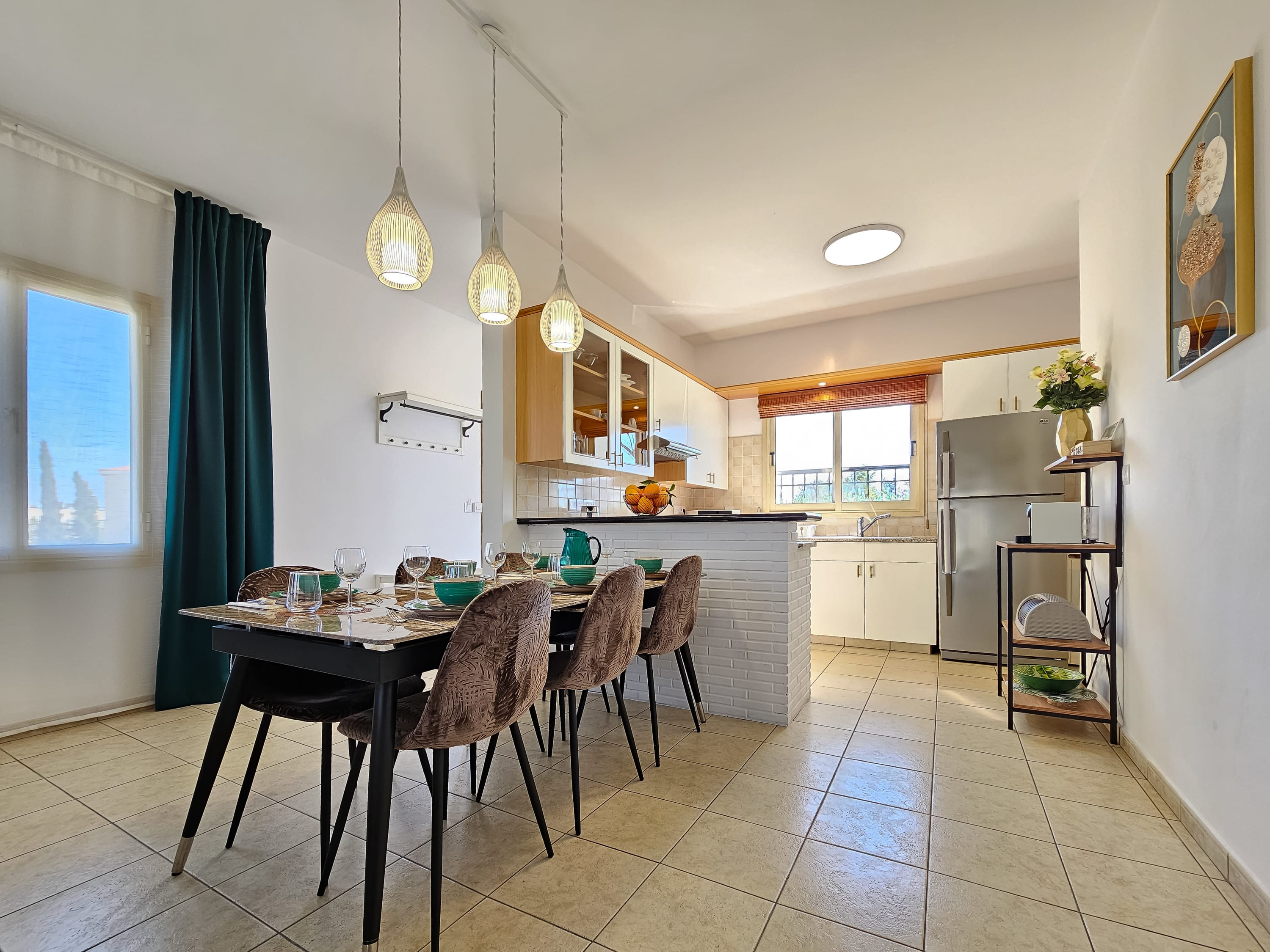 Aphrodites Pearl I - Luxurious and Stylish 3BR Apartment