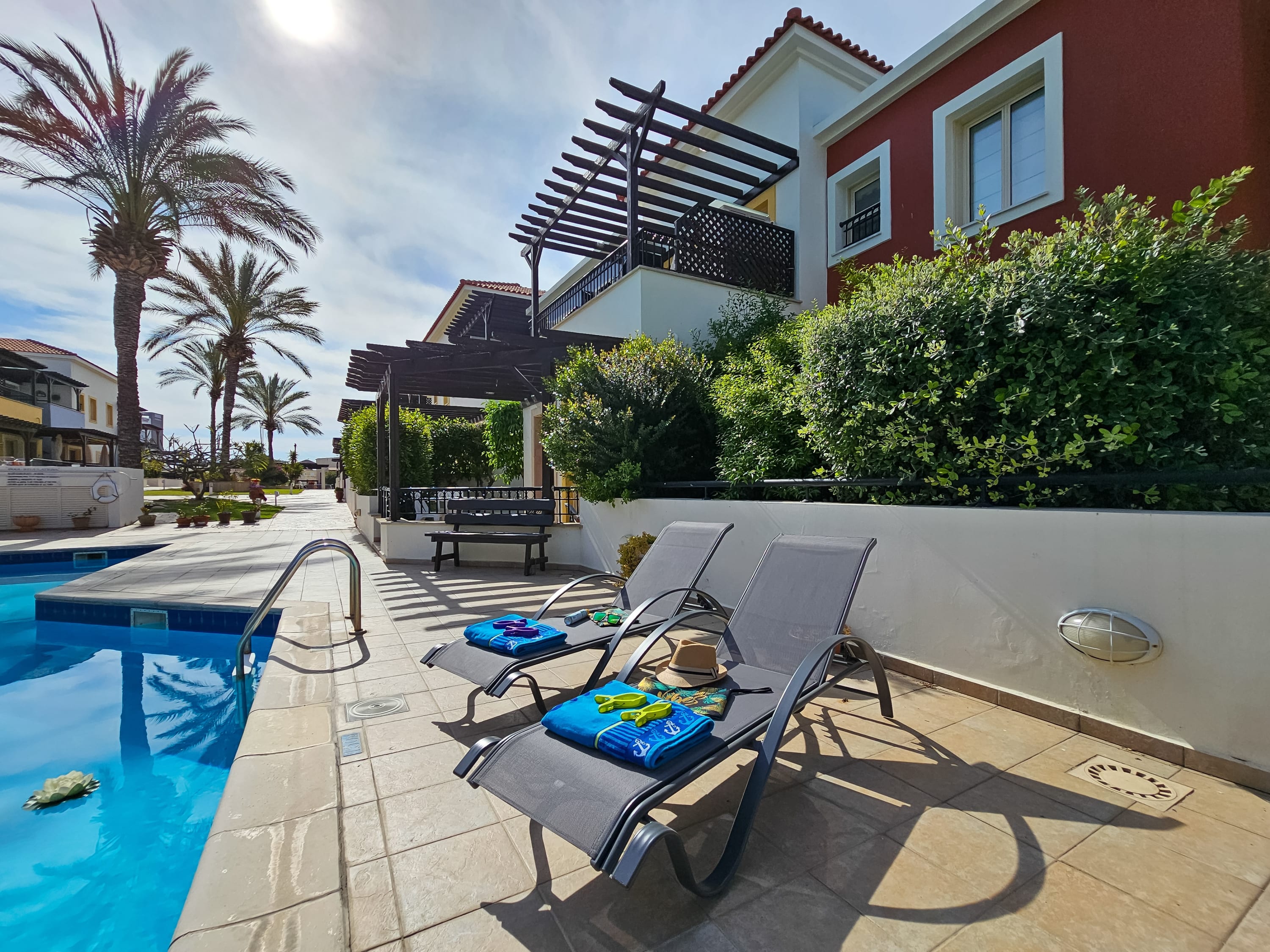 Aphrodites Pearl I - Luxurious and Stylish 3BR Apartment