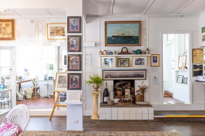 Come and see the art, canvas, prints and exhibitions at the house and studio of Sir William Dobell at Wangi Wangi NSW
