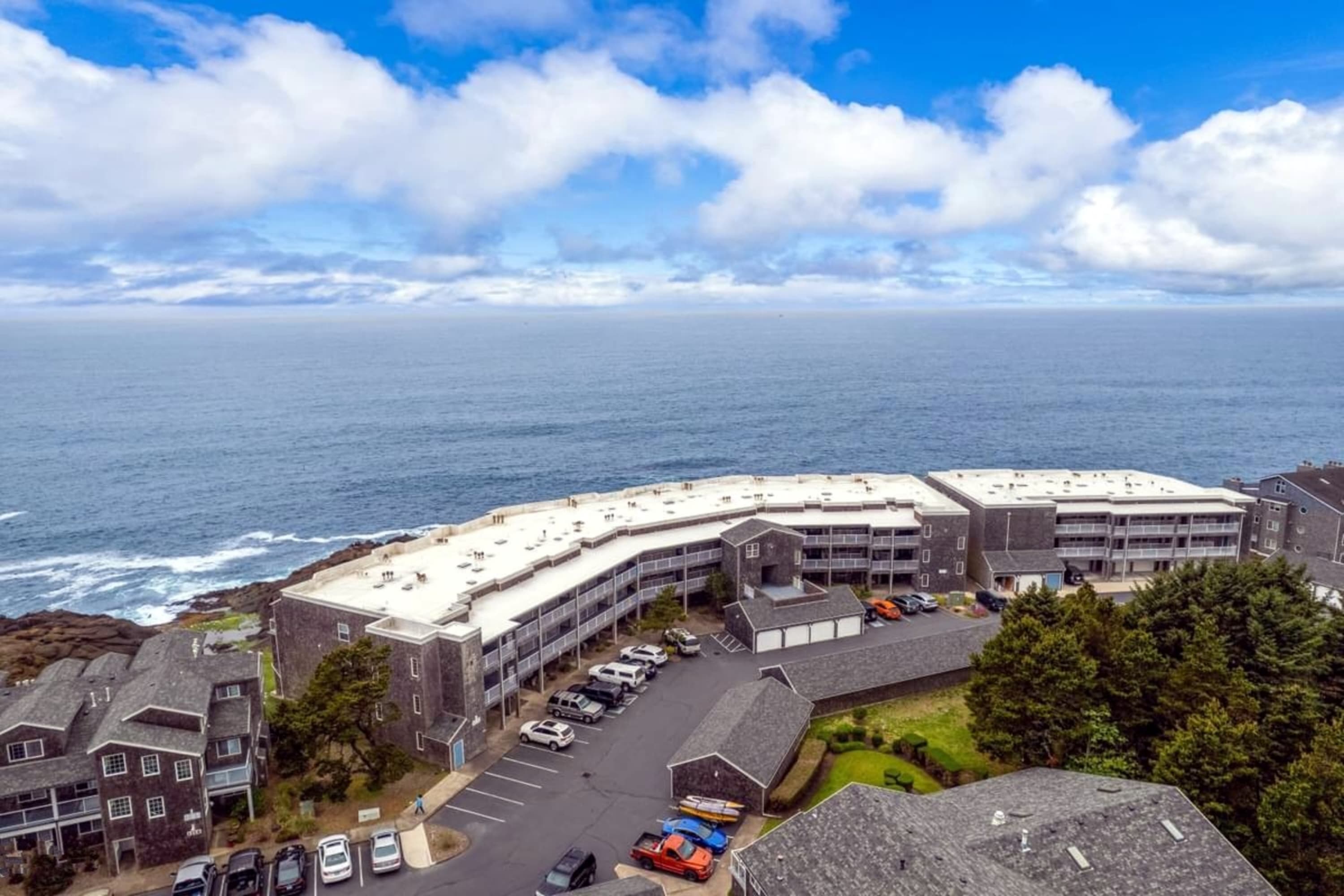 Oceanfront, Whale Watching, Pool | Suite Dreams