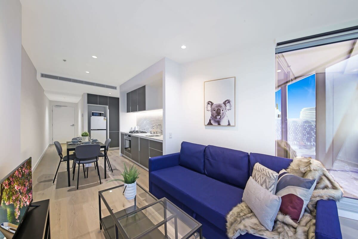 A Lux & Central Apt Next to Southern Cross Station — Melbourne, Victoria — vacation rental