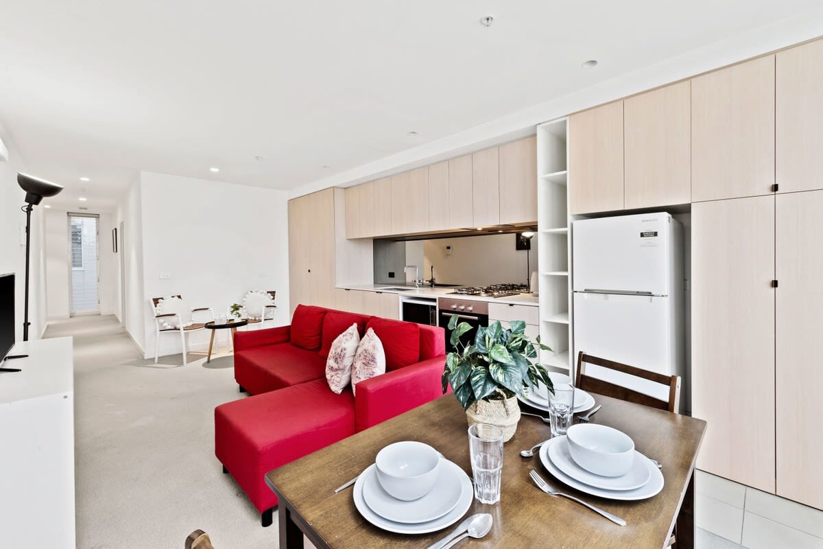A Stylish Apartment Next to Queen Victoria Market — Melbourne, Victoria — vacation rental