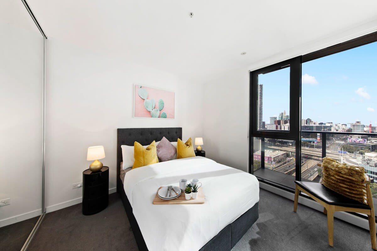 A Modern & Spacious 2BR Apt, City Views, Southbank — Southbank, Victoria — vacation rental