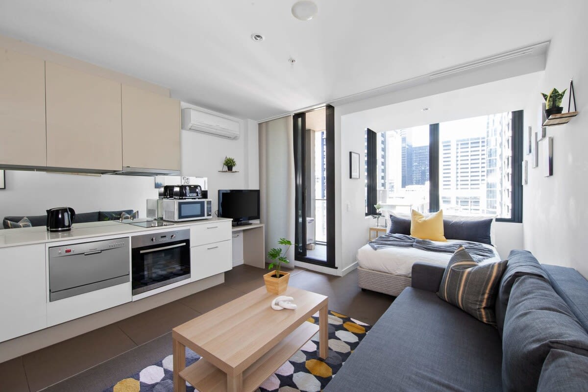 Cozy & Modern Studio Right Next to Southern Cross — Melbourne, Victoria — vacation rental