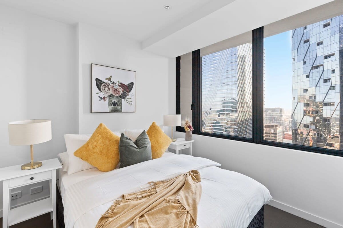 A 2BR Apt with City Views Next to Southern Cross — Melbourne, Victoria — vacation rental