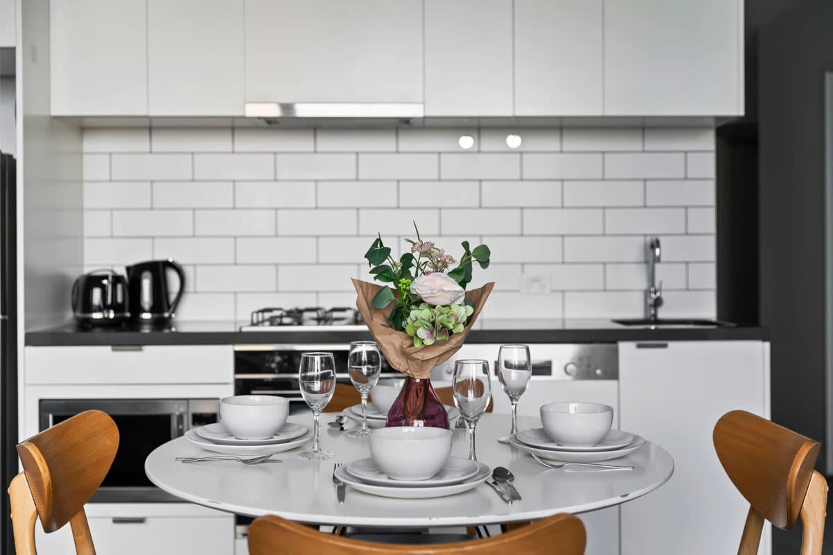 A Cozy & Chic 2BR Apt, City Views in Southbank β Southbank, Victoria β vacation rental