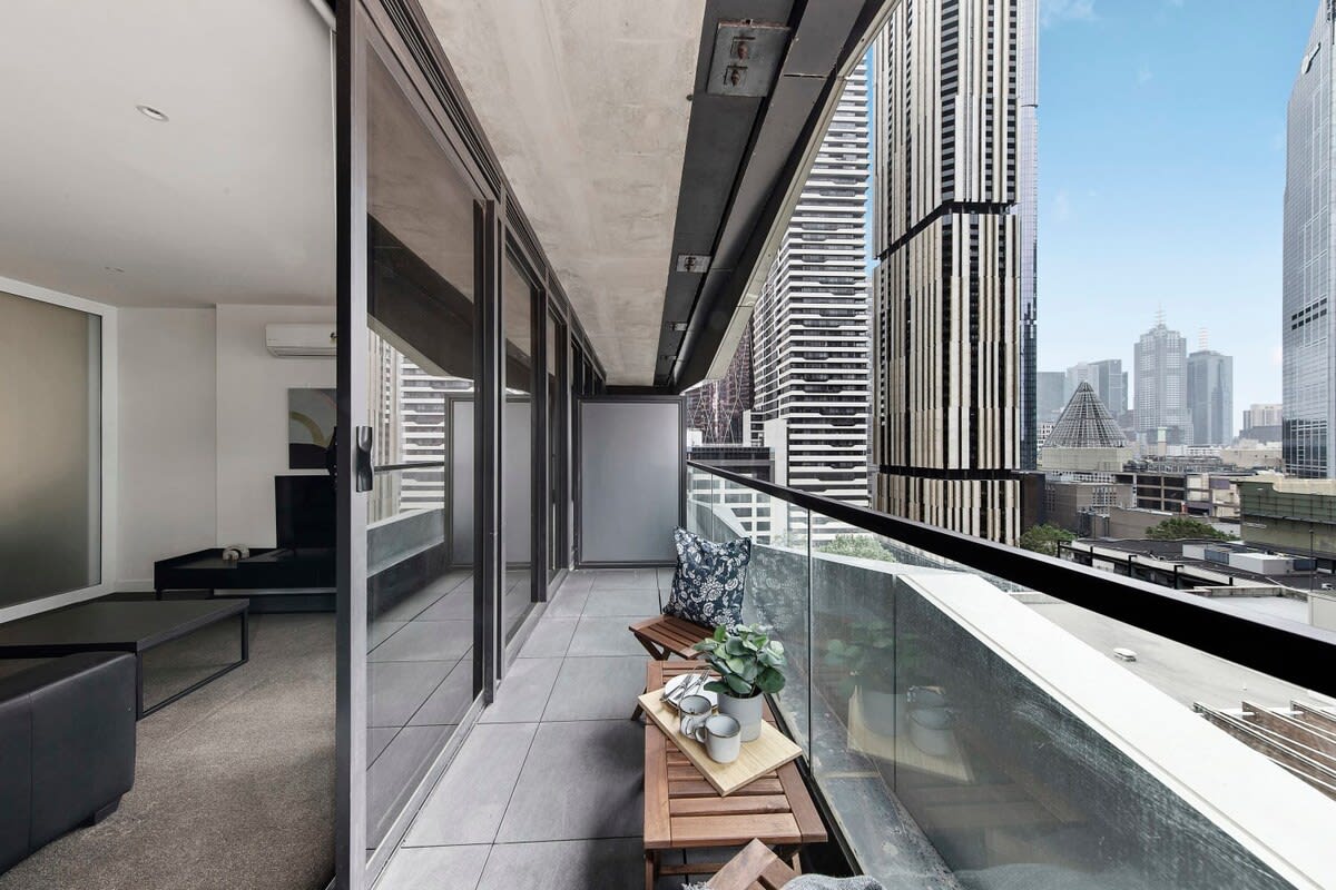 A Lovely 2BR Apt Near Victoria Market, City Views — Melbourne, Victoria — vacation rental