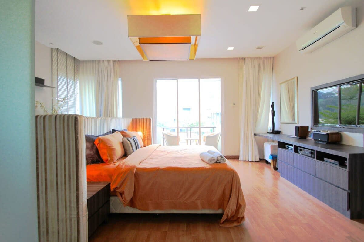 View 10