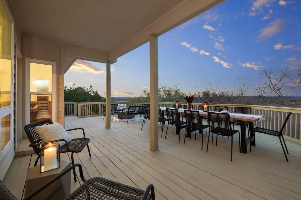 Luxury Retreat | Hot Tub + Large Deck — Lago Vista, TX — vacation rental