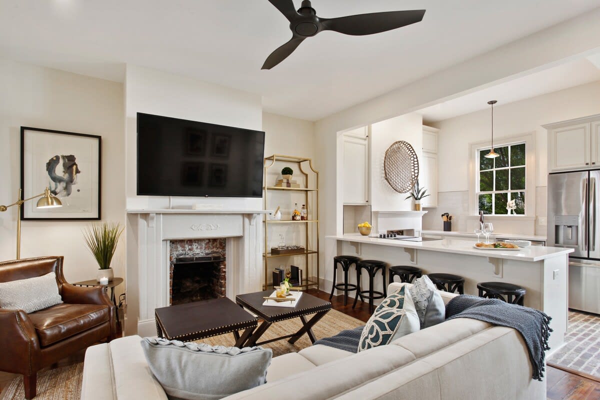 Renovated Victorian District Home | Hot Tub — Savannah, GA — vacation rental