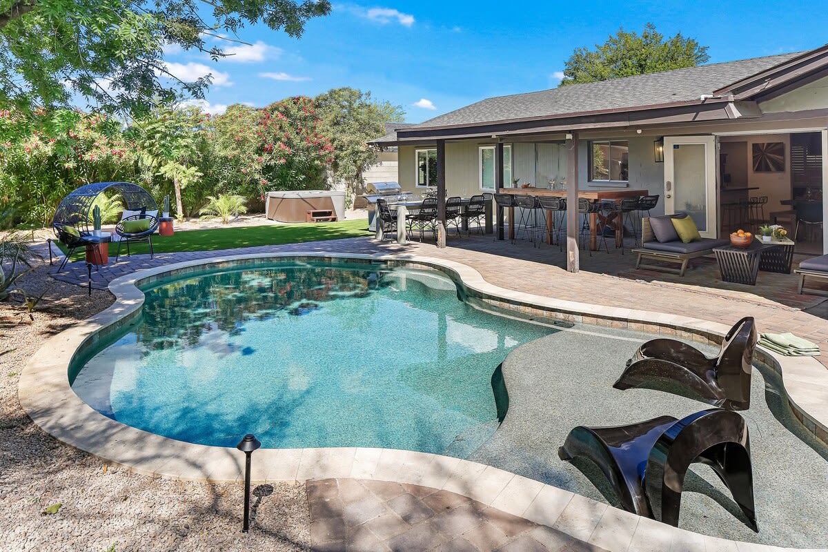 Glamorous Renovated Desert Oasis, Heated Pool, Tub — Scottsdale, AZ — vacation rental