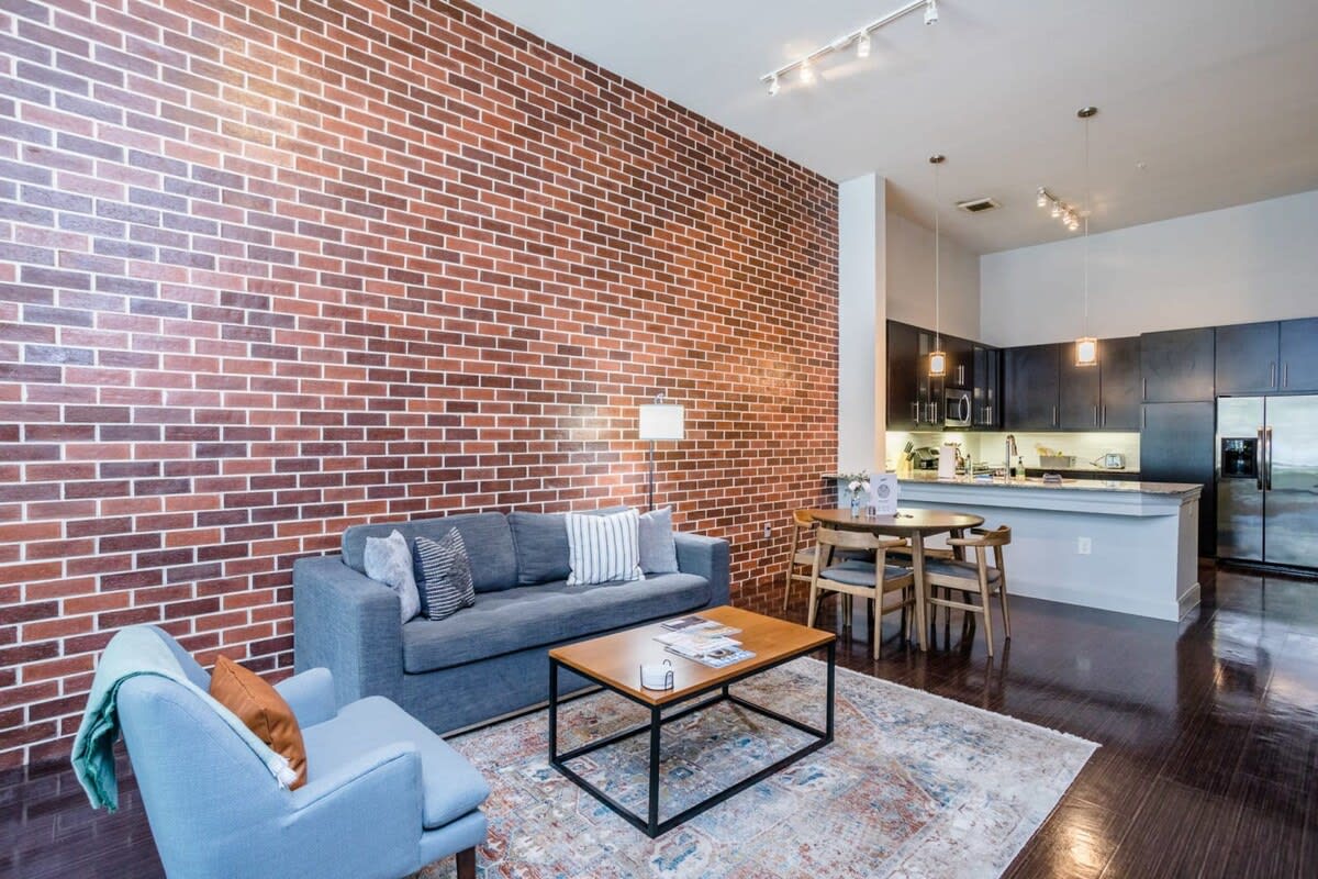Rose at the Millennium - Stylish 1 BR in Houston 5