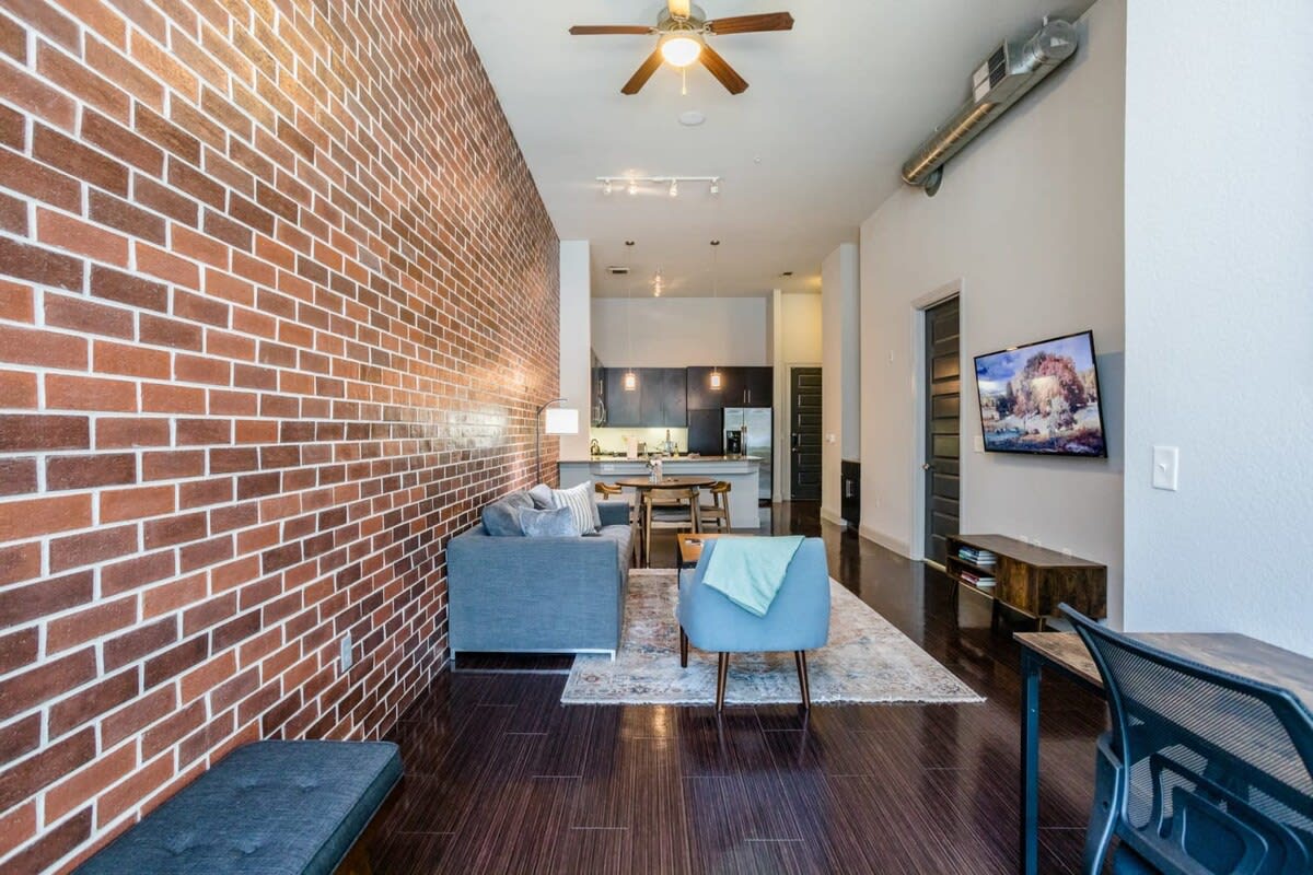 Rose at the Millennium - Stylish 1 BR in Houston 6