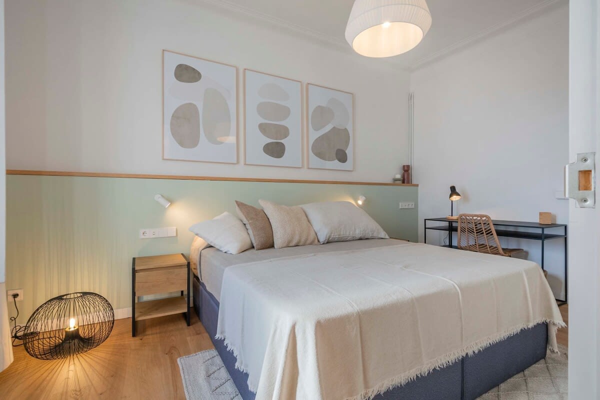 Plaza Universitat Modern and Renovated 4BD — Barcelona, Catalunya — vacation rental