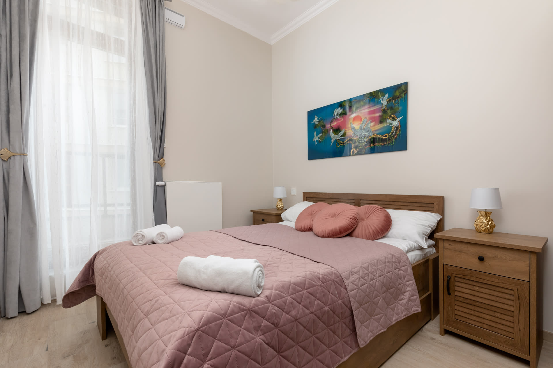 Al. Solidarności 60B | Warsaw | Traditional Apartment | Air Conditioning — Warszawa, Województwo mazowieckie — vacation rental