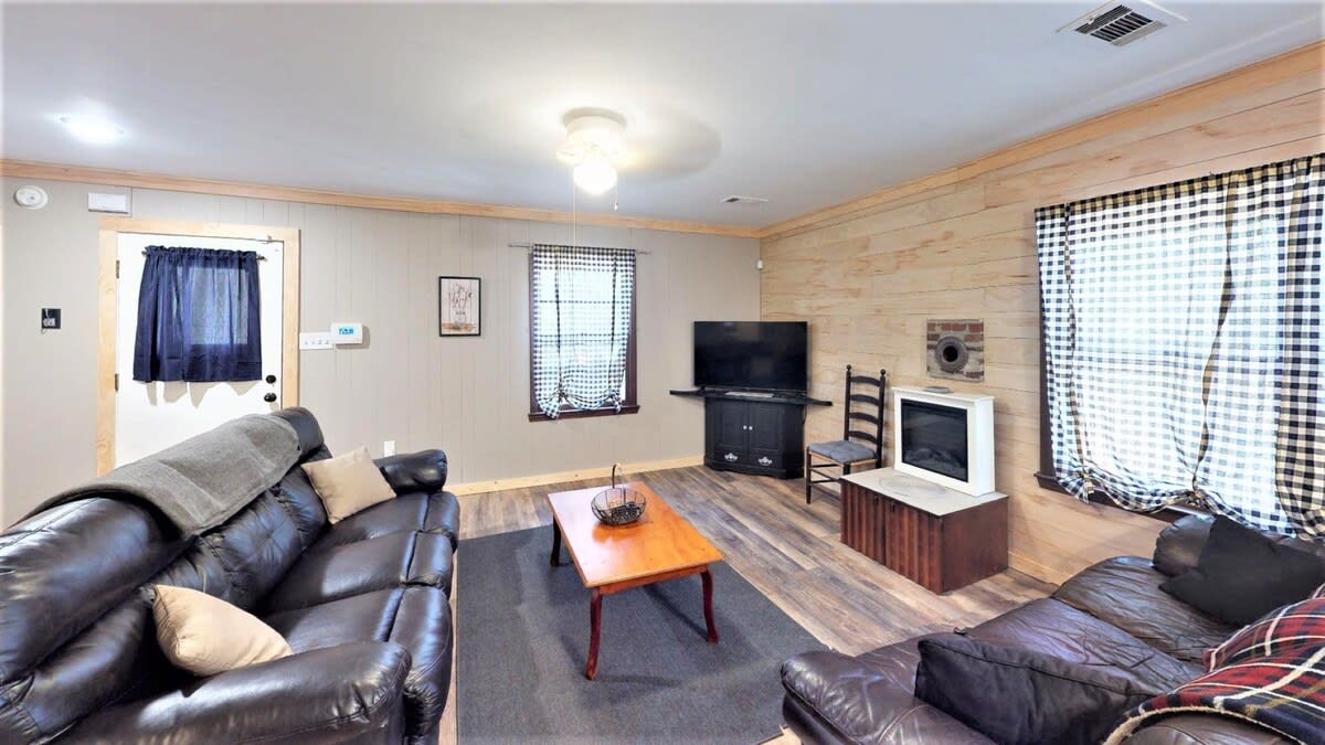 Little River Retreat 2