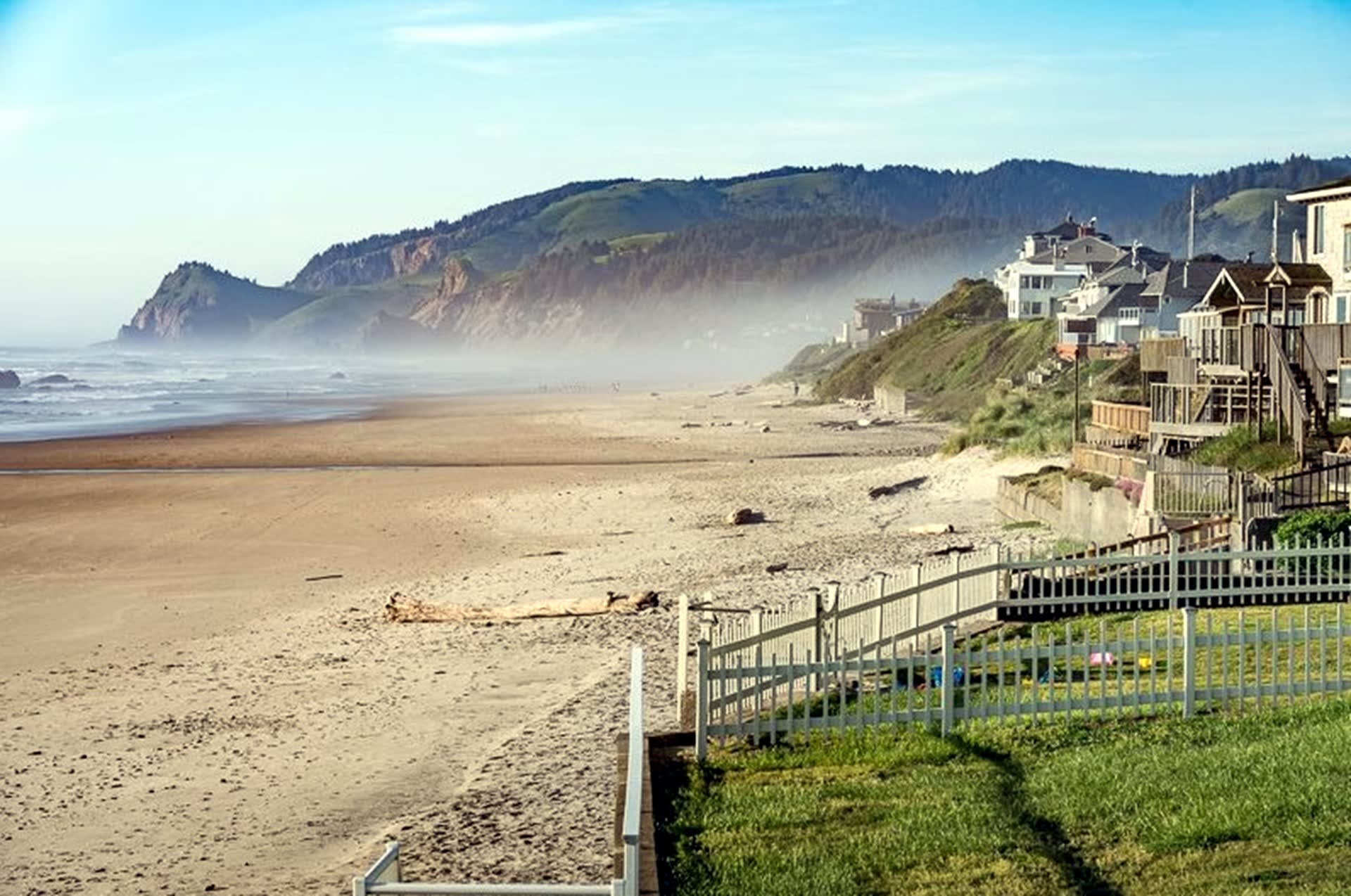 Beachfront, Hot Tub, BBQ | Ocean Jewel