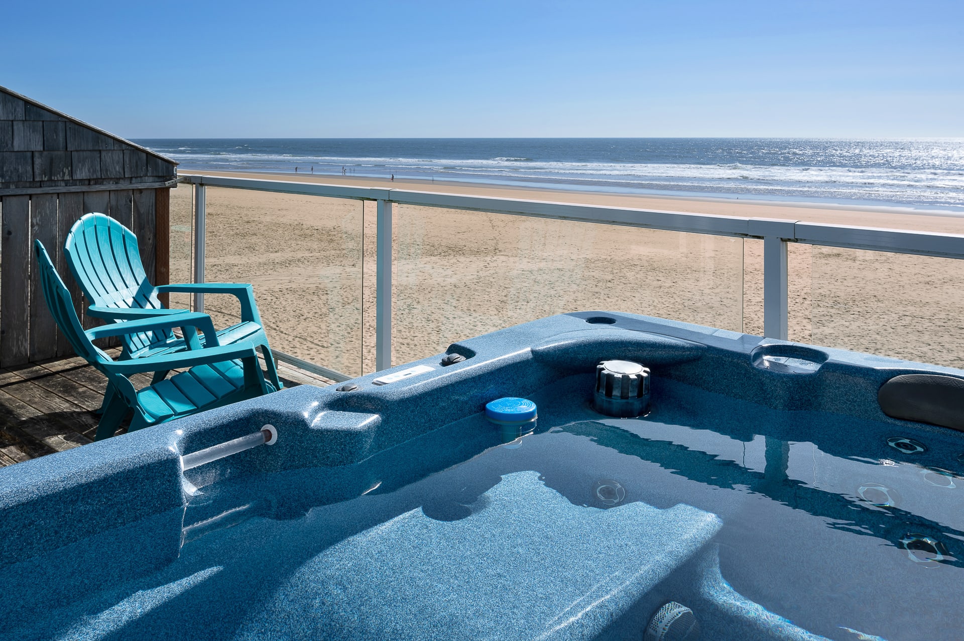 Beachfront, Hot Tub, BBQ | The Perfect Wave