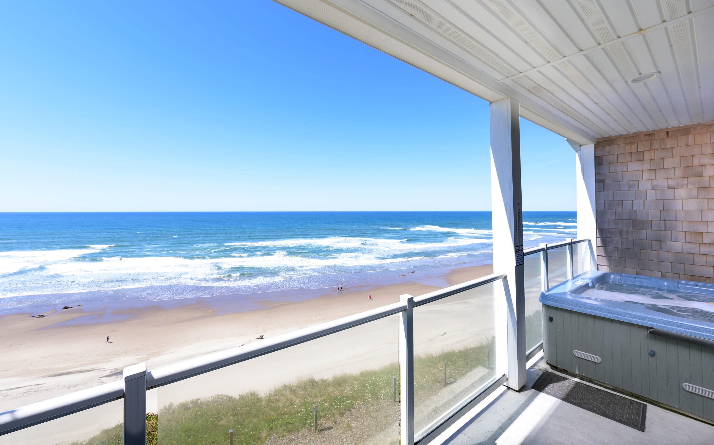 Oceanfront, Hot Tub, Onsite Pool | Beacon Heights