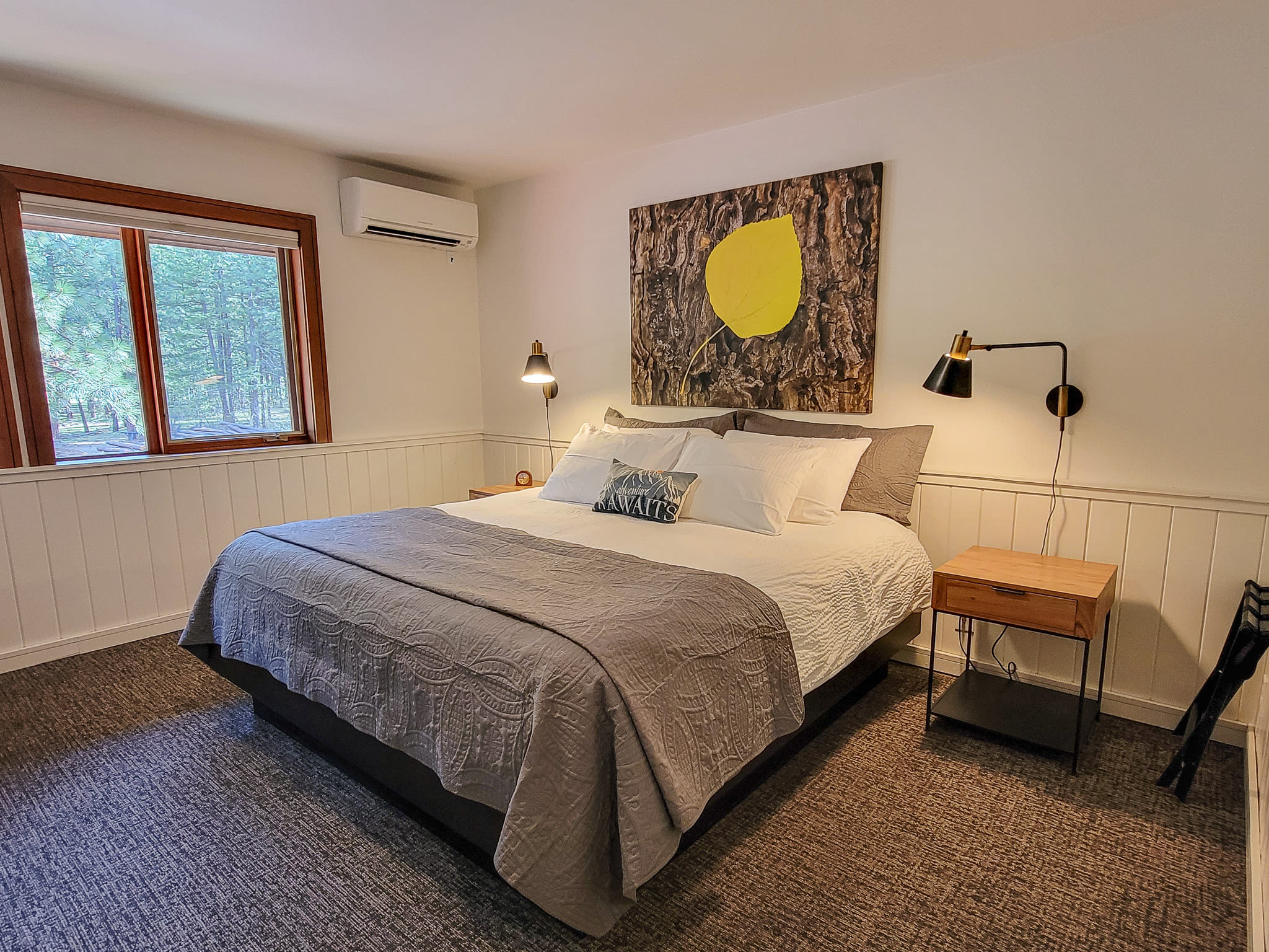Fir - king bedroom with couch at The Inn At Mazama — Mazama, WA — vacation rental