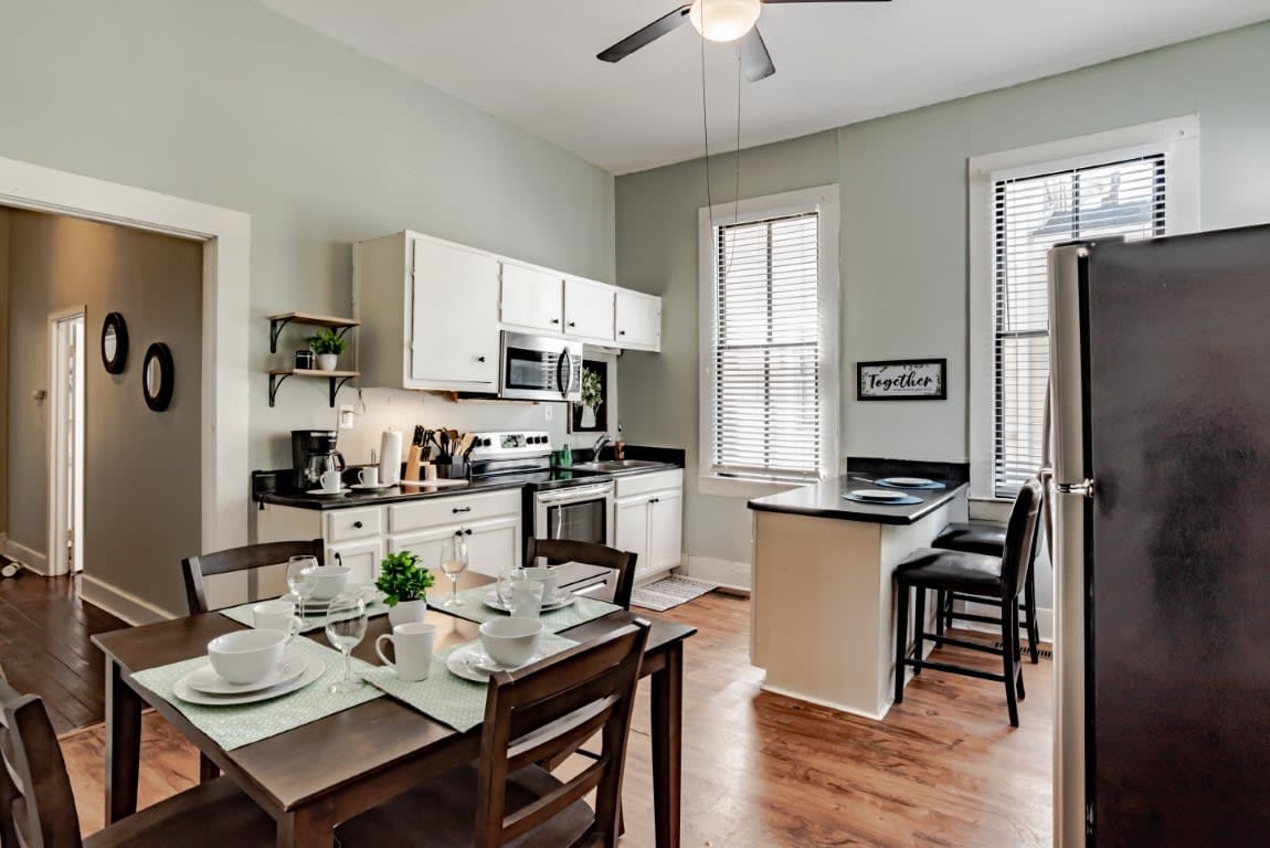 Mins from Downtown & Dining, Dauphin Darling 2 — Mobile, AL — vacation rental