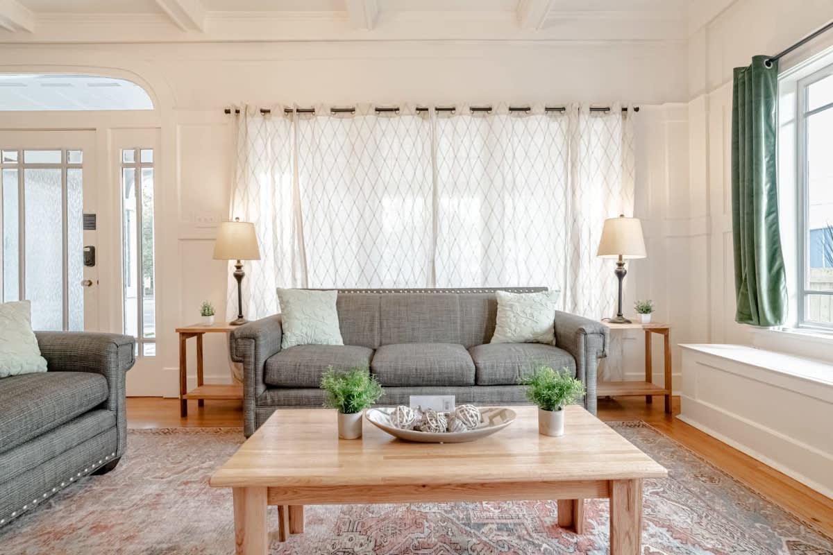 Mins to Cruise Terminal&Downtown- Sunny Splendor — Mobile, AL — vacation rental