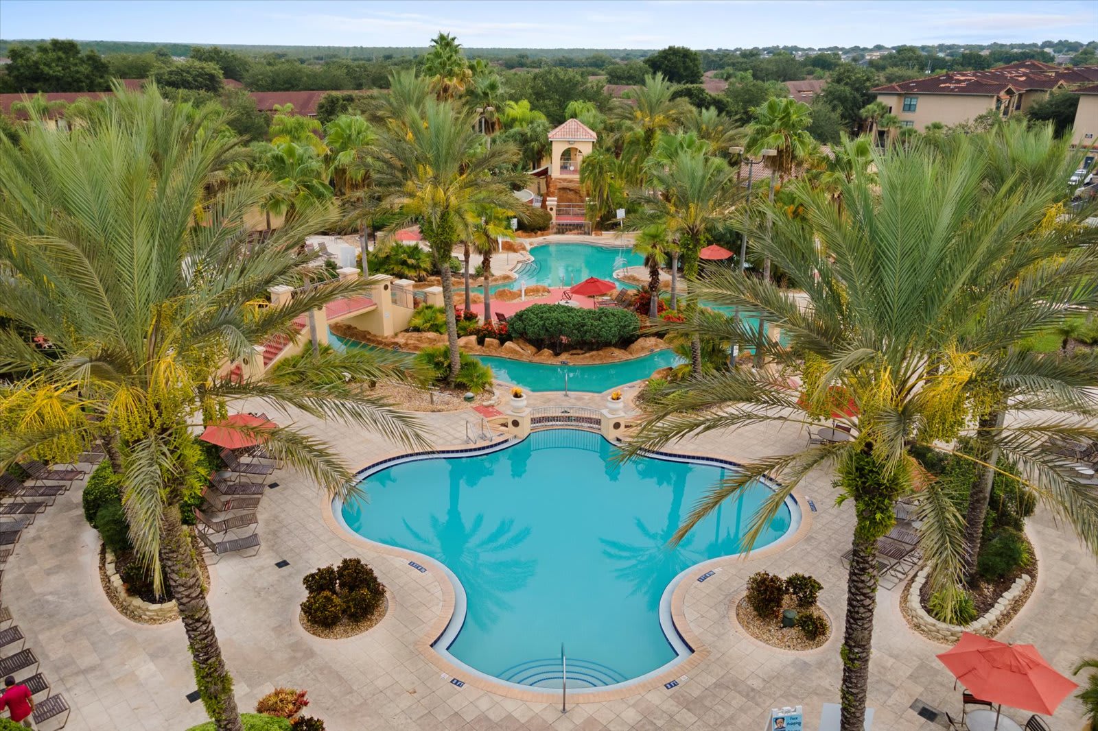 Family townhome w/pool slide & lazy river