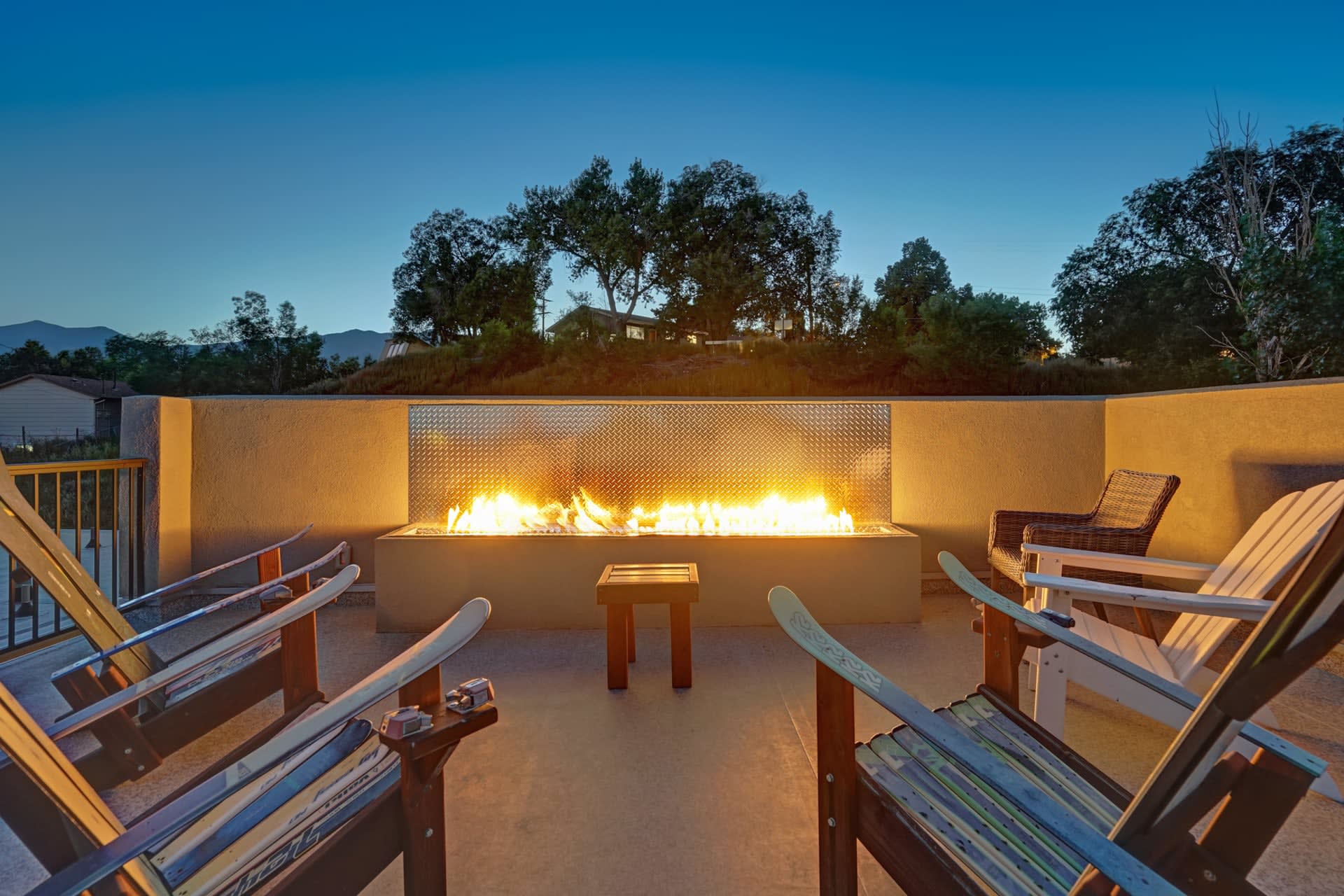 Complex 2 Rooftop Deck w/ Firepit Balcony in DT CO